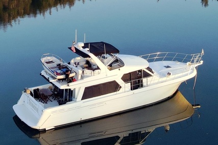 Navigator 53 pilothouse