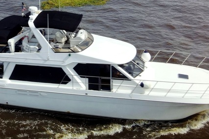 Navigator 53 pilothouse