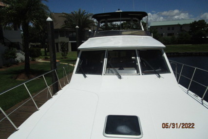 Navigator 53 pilothouse