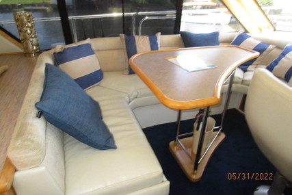 Navigator 53 pilothouse