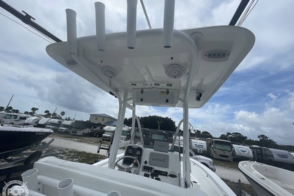 Sea Hunt Triton 225