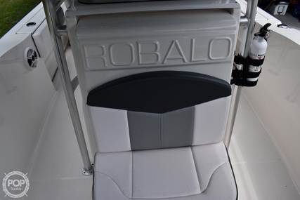 Robalo R202 EX