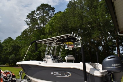 Robalo R202 EX