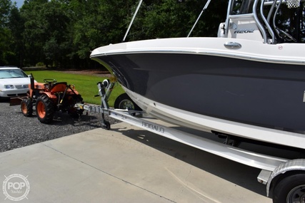 Robalo R202 EX