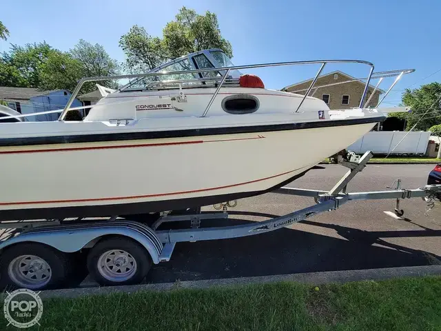 Boston Whaler 21 Conquest