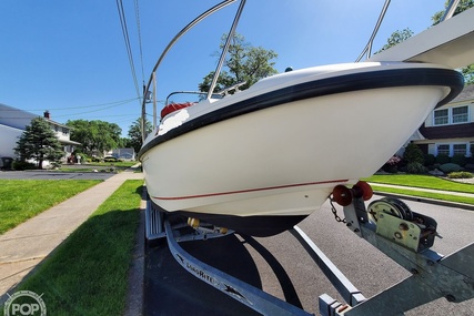 Boston Whaler 21 Conquest