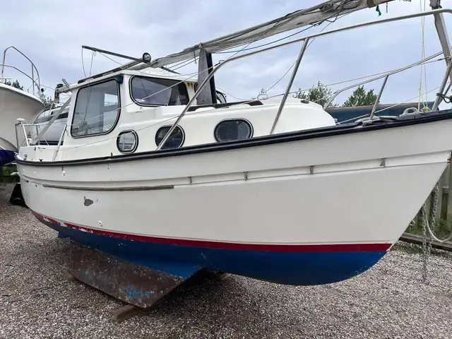 Hardy 21 Motor Sailer