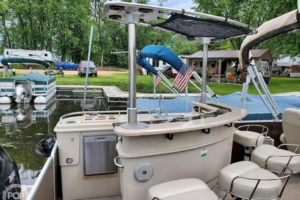 Premier Pontoons 260 Grand Entertainer PTX