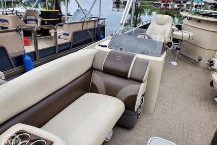 Premier Pontoons 260 Grand Entertainer PTX