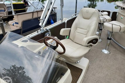 Premier Pontoons 260 Grand Entertainer PTX