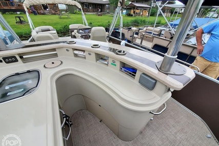 Premier Pontoons 260 Grand Entertainer PTX