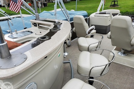 Premier Pontoons 260 Grand Entertainer PTX