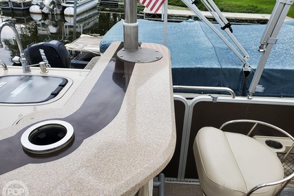 Premier Pontoons 260 Grand Entertainer PTX