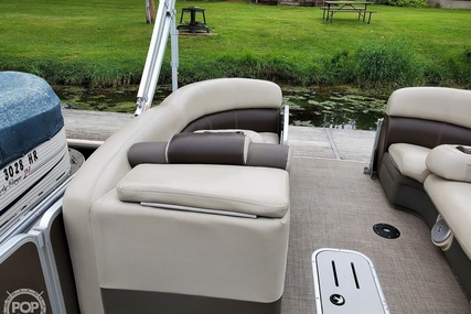 Premier Pontoons 260 Grand Entertainer PTX