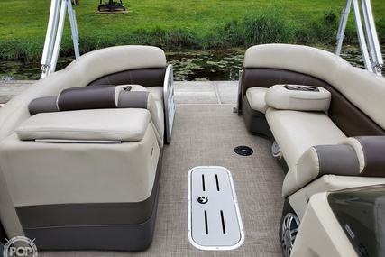 Premier Pontoons 260 Grand Entertainer PTX