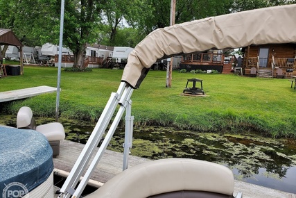 Premier Pontoons 260 Grand Entertainer PTX