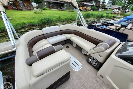 Premier Pontoons 260 Grand Entertainer PTX