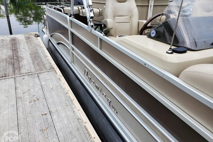 Premier Pontoons 260 Grand Entertainer PTX