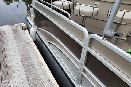 Premier Pontoons 260 Grand Entertainer PTX