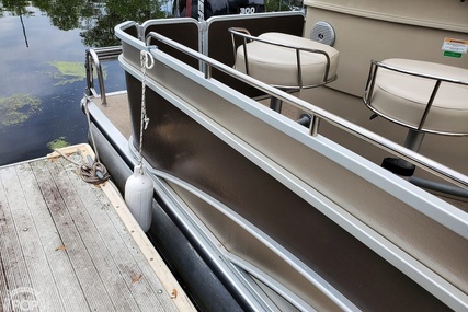 Premier Pontoons 260 Grand Entertainer PTX