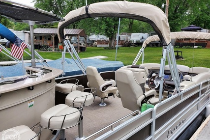 Premier Pontoons 260 Grand Entertainer PTX