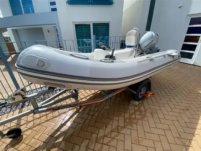 Zodiac Cadet 340