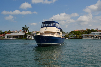 Mainship 430 Trawler