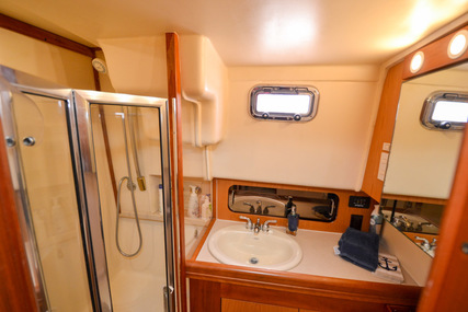 Mainship 430 Trawler