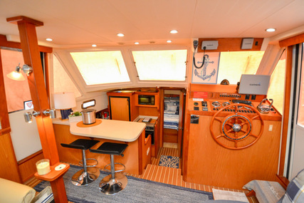 Mainship 430 Trawler