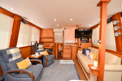 Mainship 430 Trawler