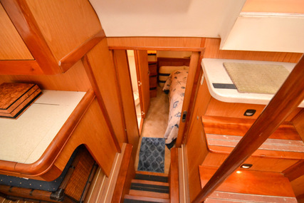 Mainship 430 Trawler