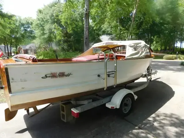 Chris-Craft Sea Skiff 18