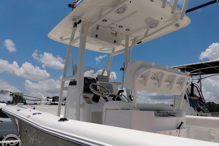 Sea Hunt Triton 225