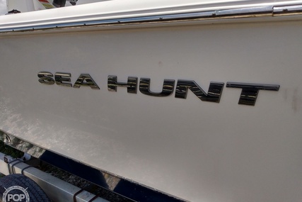 Sea Hunt Triton 225