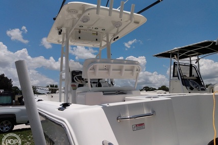 Sea Hunt Triton 225