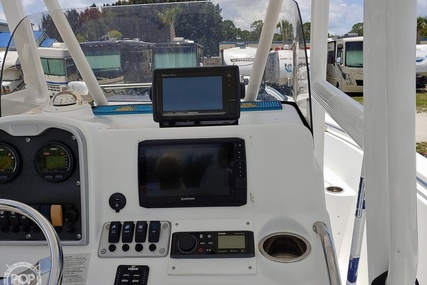 Sea Hunt Triton 225