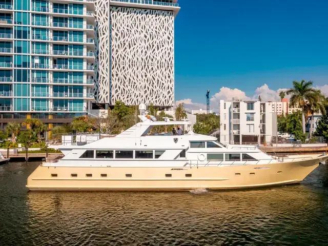 Broward Raised Pilothouse