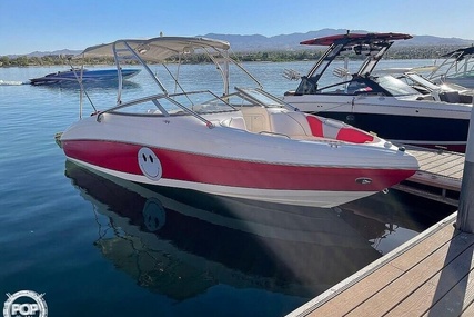 Rinker 232 Captiva Bowrider