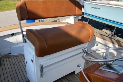 Jarrett Bay Center Console