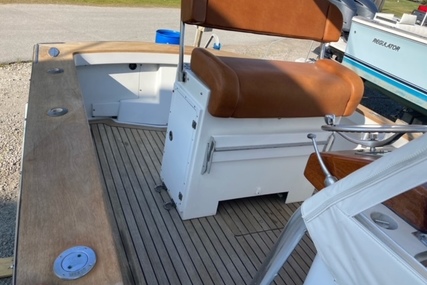 Jarrett Bay Center Console