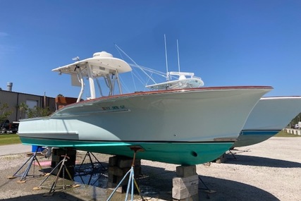 Jarrett Bay Center Console