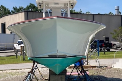 Jarrett Bay Center Console