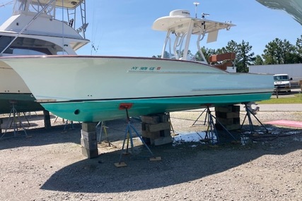 Jarrett Bay Center Console