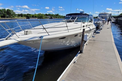 Sea Ray 37 Express Cruiser