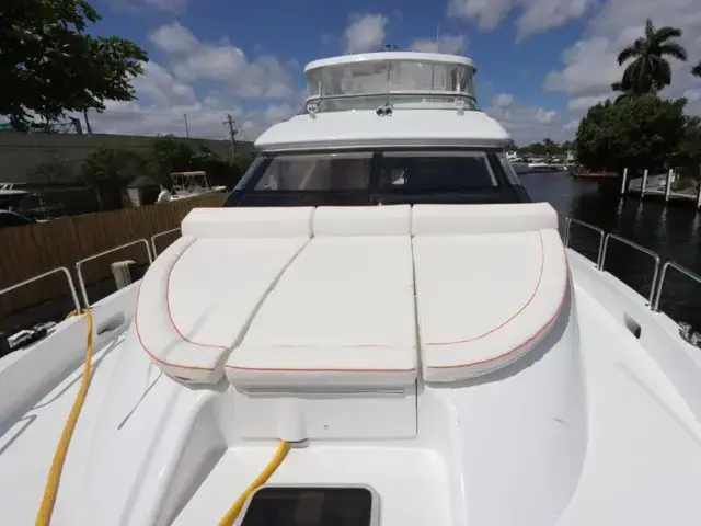 Hatteras 80 Enclosed Bridge Skylounge