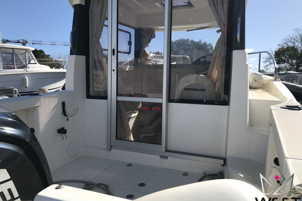 Quicksilver PILOTHOUSE 555