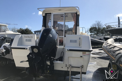 Quicksilver PILOTHOUSE 555