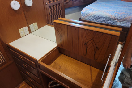 Kadey-Krogen 42 Pilothouse