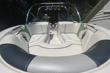 Correct Craft Super Air Nautique 230