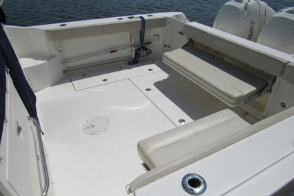 Boston Whaler 31 Conquest